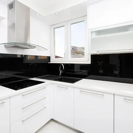 Nice In W/ Wifi And 2 Bedrooms شقة سبليت