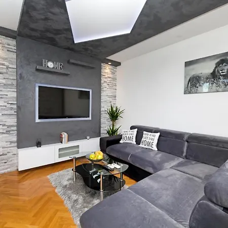 Nice In W/ Wifi And 2 Bedrooms *
